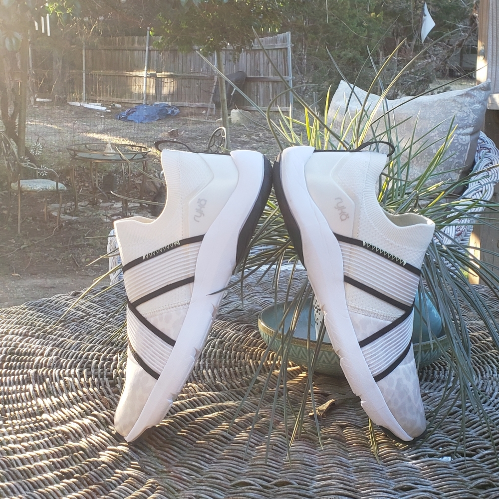 Ryka size 11 tennis shoe